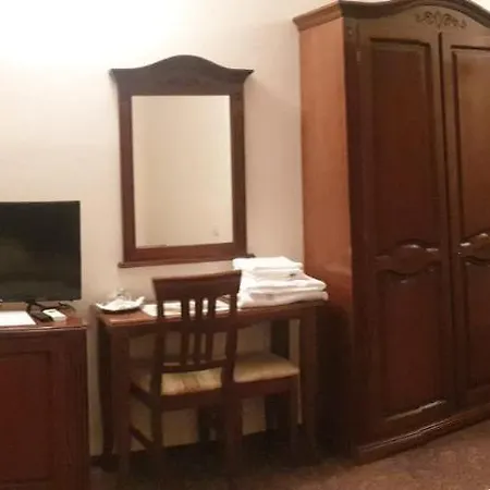 Tisa Hotel 3*
